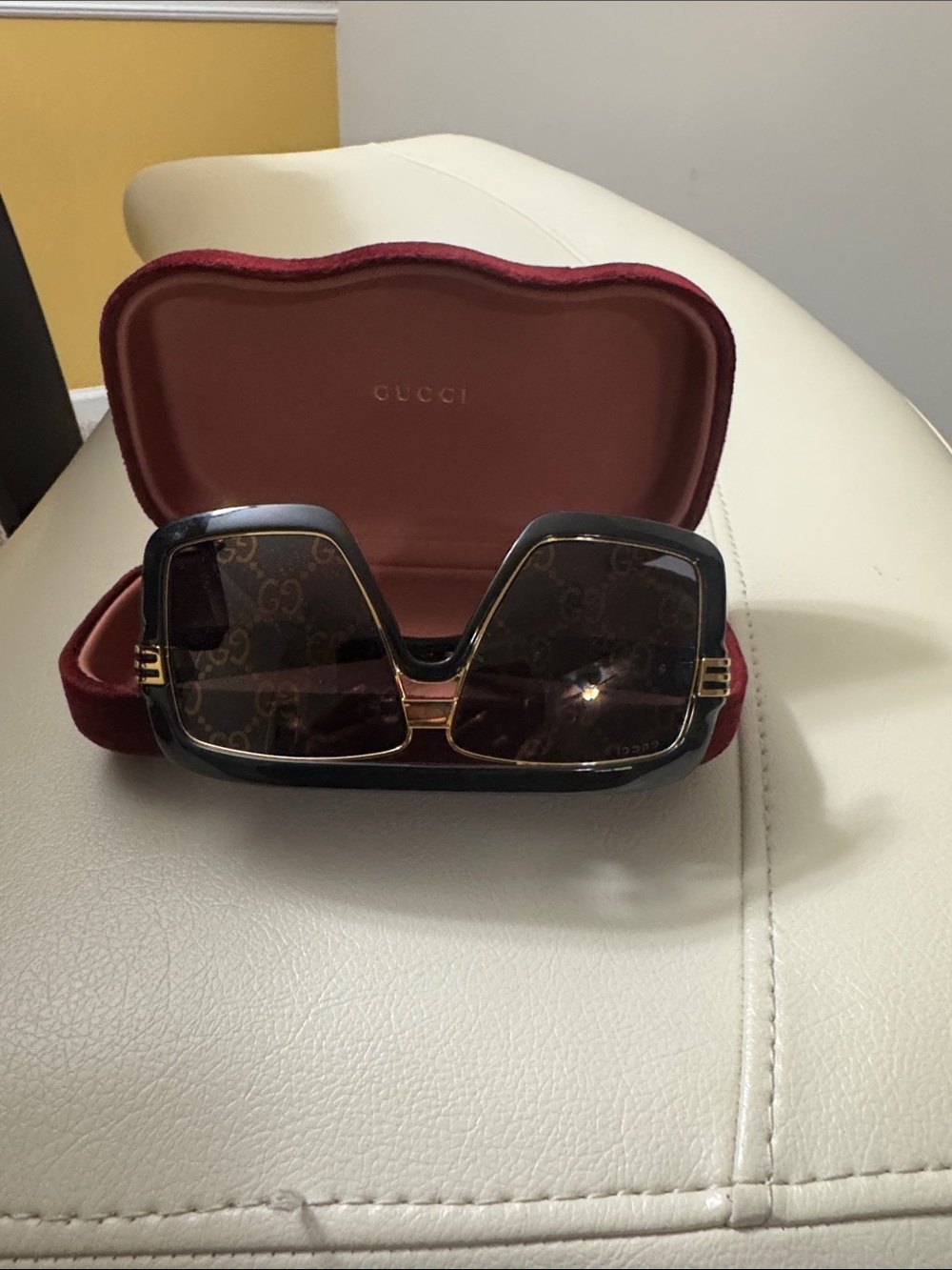 Gucci Black Square Logo Frame Sunglasses with Gold Accents